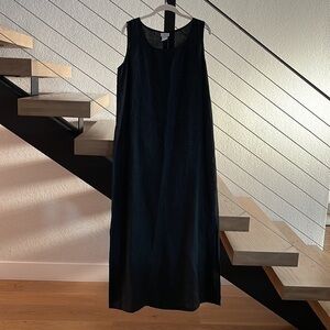 Comfy U.S.A | black linen dress